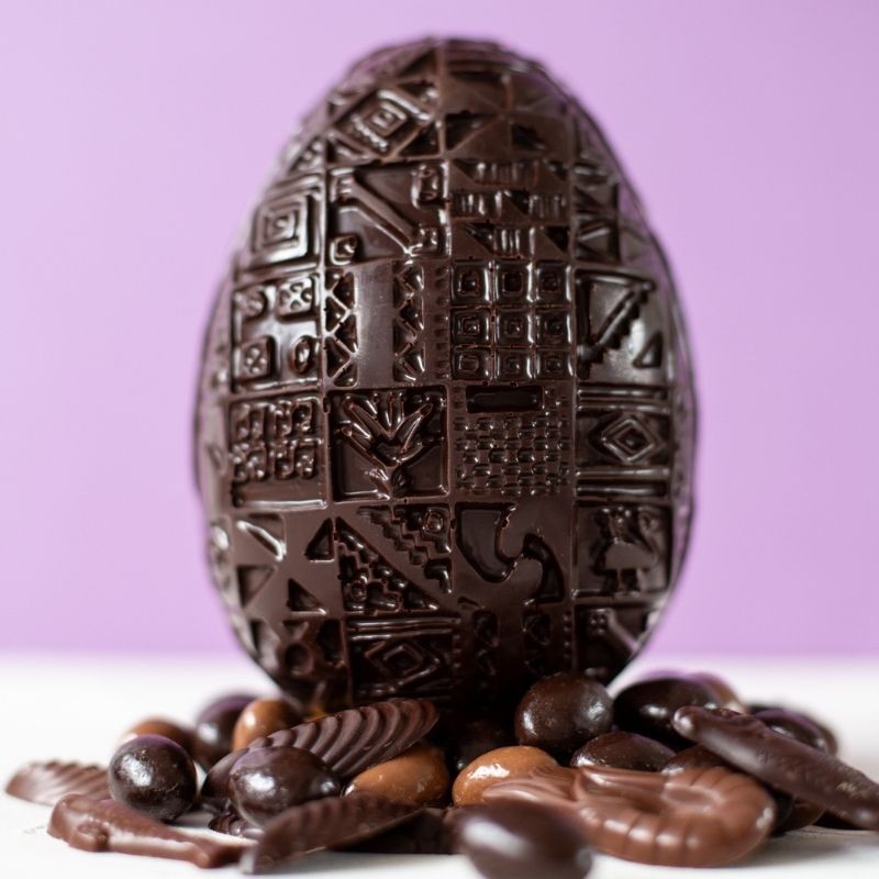 https://www.chocolat-weiss.fr/3171-large_default/oeuf-weiss-noir.jpg