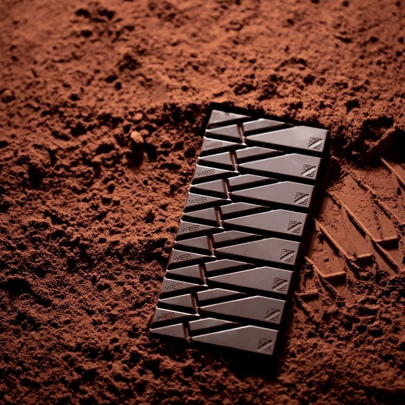 Une tablette artisanale chocolat noir 71% origine Cameroun